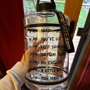 HydroMATE Gallon Water Bottle